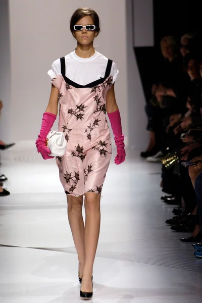 Look 2